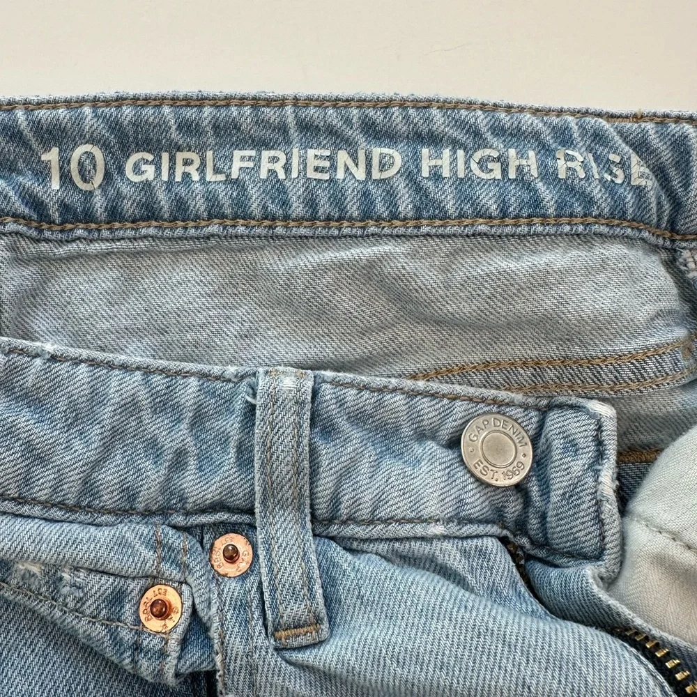 GAPTeen Girlfriend High Rise Distressed Light Blue Jeans Girls Size 10